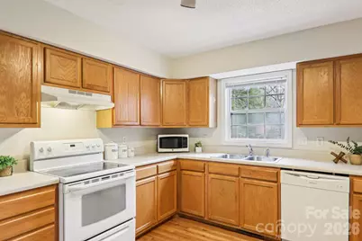 17 Castle Street, Asheville, NC 28803 - Photo 14