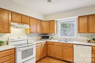 17 Castle St, Asheville, NC 28803 - Photo 14