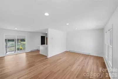 5906 Whitingham Drive, Charlotte, NC 28215 - Photo 8