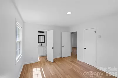 5906 Whitingham Drive, Charlotte, NC 28215 - Photo 16
