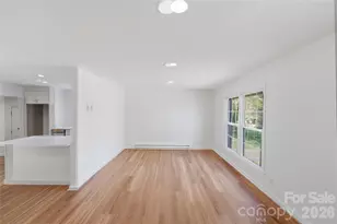 5906 Whitingham Dr, Charlotte, NC 28215 - Photo 2