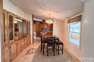 2746 Orangewood Ln, Newton, NC 28658 - Photo 16