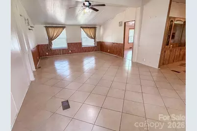 2746 Orangewood Lane, Newton, NC 28658 - Photo 12