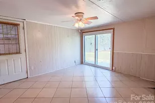 2746 Orangewood Ln, Newton, NC 28658 - Photo 36