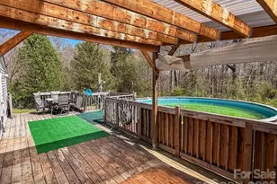 2746 Orangewood Ln, Newton, NC 28658 - Photo 36