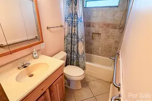 2746 Orangewood Ln, Newton, NC 28658 - Photo 34