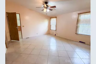 2746 Orangewood Lane, Newton, NC 28658 - Photo 28