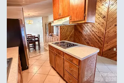 2746 Orangewood Lane, Newton, NC 28658 - Photo 22