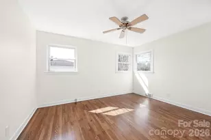 8 N Pershing Rd, Asheville, NC 28805 - Photo 14