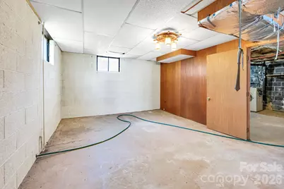 8 N Pershing Road, Asheville, NC 28805 - Photo 20