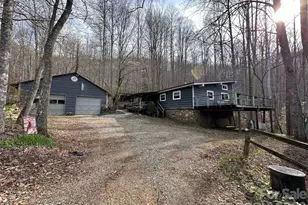 440 Holly Falls Ln, Sylva, NC 28779 - Photo 2