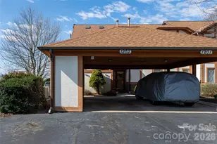 1203 Fleetwood Plaza, Hendersonville, NC 28739 - Photo 38