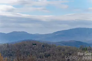 1203 Fleetwood Plaza, Hendersonville, NC 28739 - Photo 10