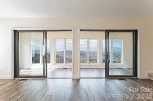 1203 Fleetwood Plaza, Hendersonville, NC 28739 - Photo 8