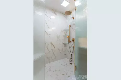 1203 Fleetwood Plaza, Hendersonville, NC 28739 - Photo 26