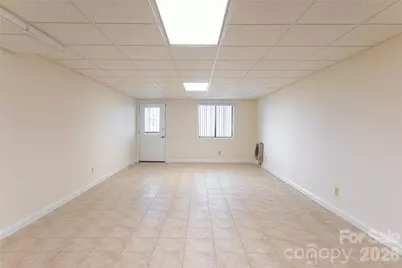 1203 Fleetwood Plaza, Hendersonville, NC 28739 - Photo 38