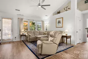 209 Strawberry Knoll Dr, Fort Mill, SC 29715 - Photo 6