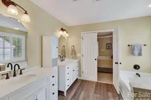 2901 Alpine Forest Ct, Charlotte, NC 28270 - Photo 32