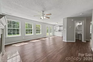 10741 Glenluce Ave, Charlotte, NC 28213 - Photo 6