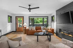 1542 Carolyn Dr, Charlotte, NC 28205 - Photo 10