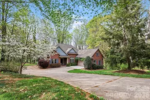 352 Hunting Ridge Ln, Shelby, NC 28150 - Photo 6