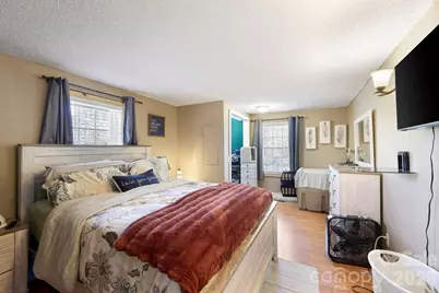 112 Gibbs Street, Hendersonville, NC 28739 - Photo 12