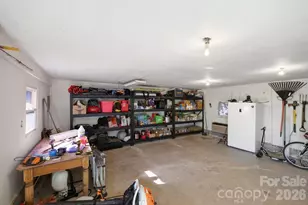 112 Gibbs St, Hendersonville, NC 28739 - Photo 22