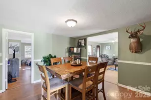 112 Gibbs St, Hendersonville, NC 28739 - Photo 8