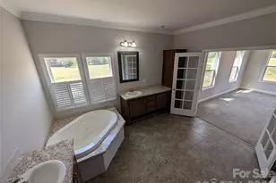 11811 Moores Chapel Rd, Charlotte, NC 28214 - Photo 46