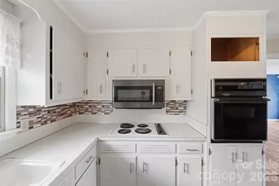 7323 Dallas Cherryville Highway, Cherryville, NC 28021 - Photo 10