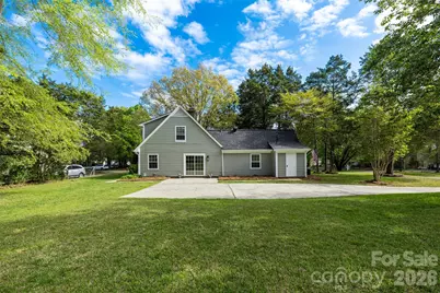 7456 Crowflock Court, Charlotte, NC 28226 - Photo 2