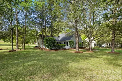 7456 Crowflock Court, Charlotte, NC 28226 - Photo 2