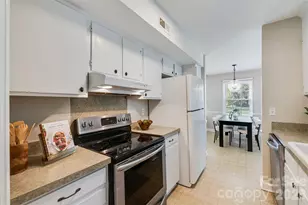 7456 Crowflock Ct, Charlotte, NC 28226 - Photo 8