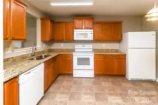 1517 Brookgreen Ave, Statesville, NC 28677 - Photo 4