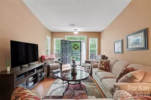 16627 Timber Crossing Rd, Charlotte, NC 28213 - Photo 6