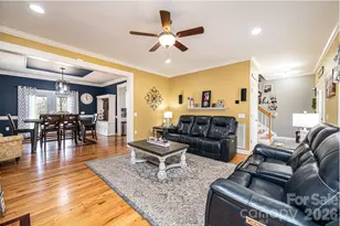 2586 Henry Falls Dr, Hickory, NC 28602 - Photo 16