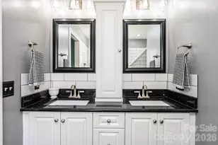 2586 Henry Falls Dr, Hickory, NC 28602 - Photo 32