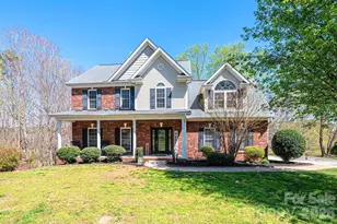 2586 Henry Falls Dr, Hickory, NC 28602 - Photo 1