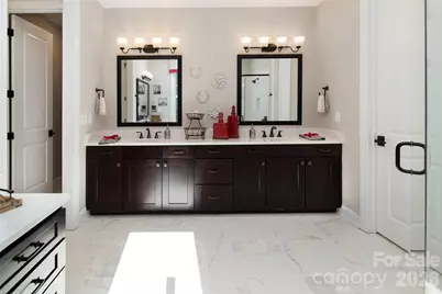 8941 Silver Springs Court, Charlotte, NC 28215 - Photo 18