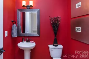 8941 Silver Springs Ct, Charlotte, NC 28215 - Photo 22