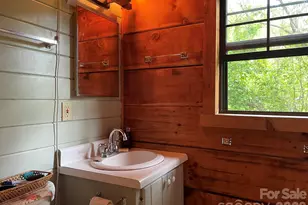 36 Luther Franklin Ln, Newland, NC 28657 - Photo 8