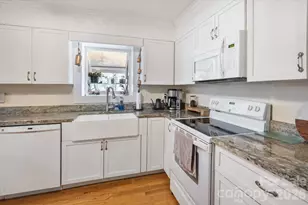 180 Fisher Rd, Brevard, NC 28712 - Photo 6