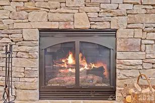 25 E Owl Creek Ln, Fairview, NC 28730 - Photo 12