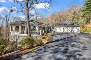 720 Overlook Dr, Flat Rock, NC 28731 - Photo 2