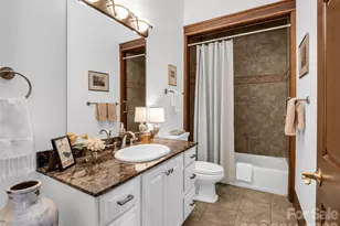 720 Overlook Dr, Flat Rock, NC 28731 - Photo 18
