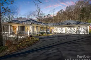 720 Overlook Dr, Flat Rock, NC 28731 - Photo 1