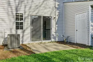 2940 Mayer House Ct, Charlotte, NC 28214 - Photo 38