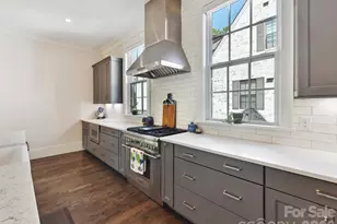 6531 Hazelton Dr, Charlotte, NC 28210 - Photo 10