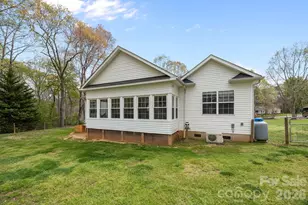 1667 Warwick Ct, Lincolnton, NC 28092 - Photo 38