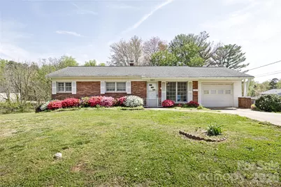 537 32nd Street SW, Hickory, NC 28602 - Photo 1